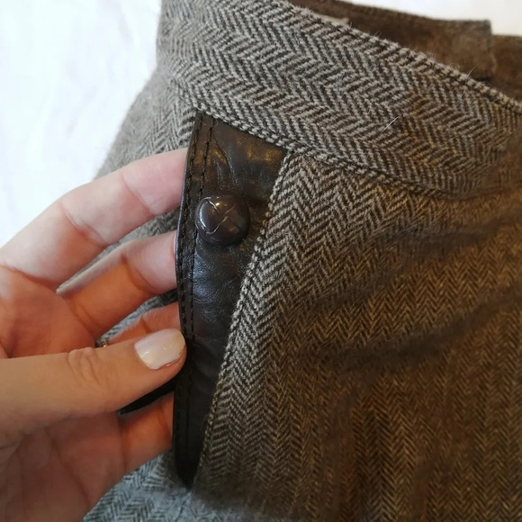 Vintage Wool Herringbone Pleated Brown Midi Skirt with Leather Accents 40 Small - Picture 8 of 14
